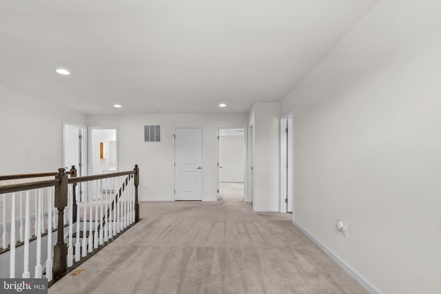 109 Emperor Drive photo 35