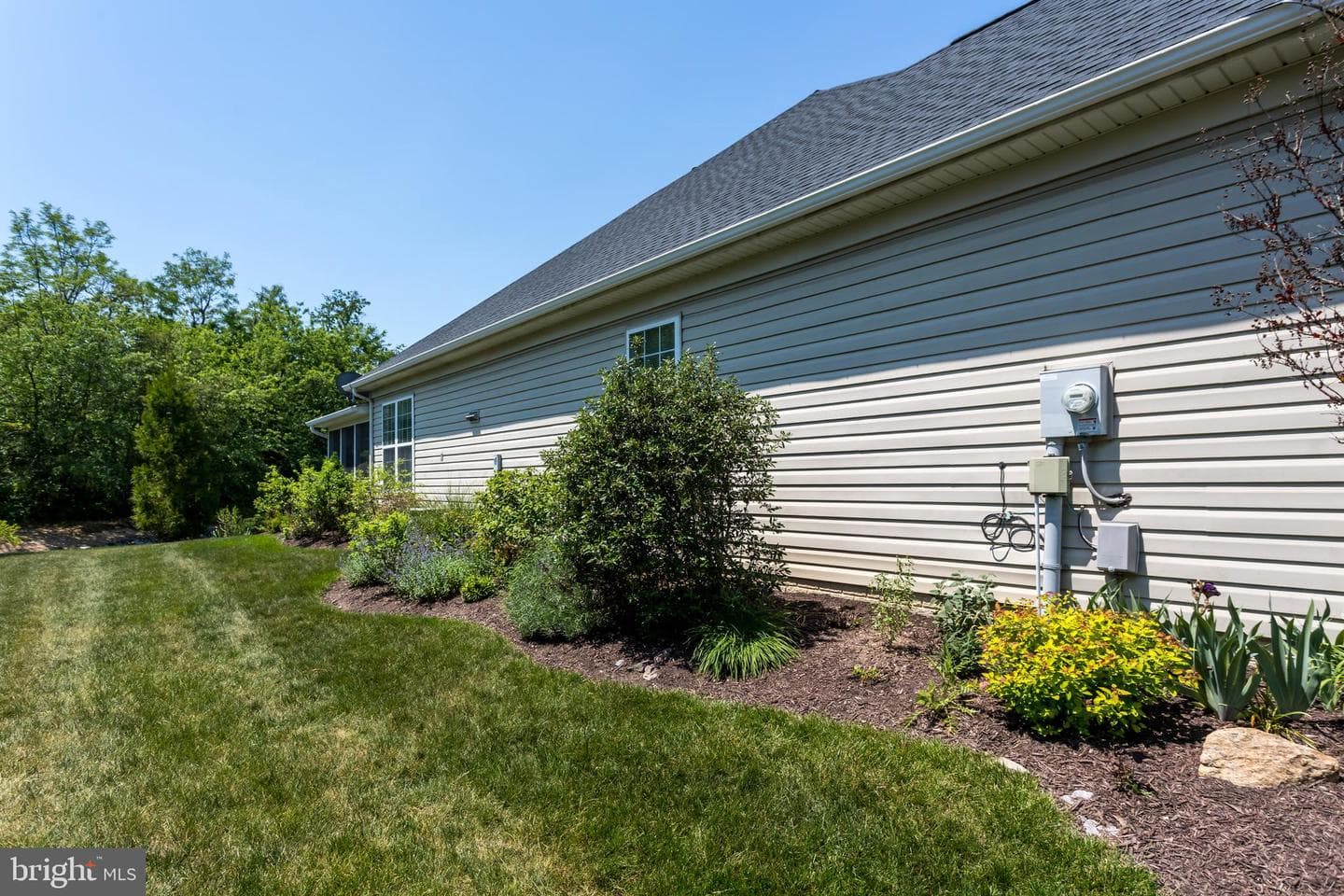 121 Shumard Court photo 27