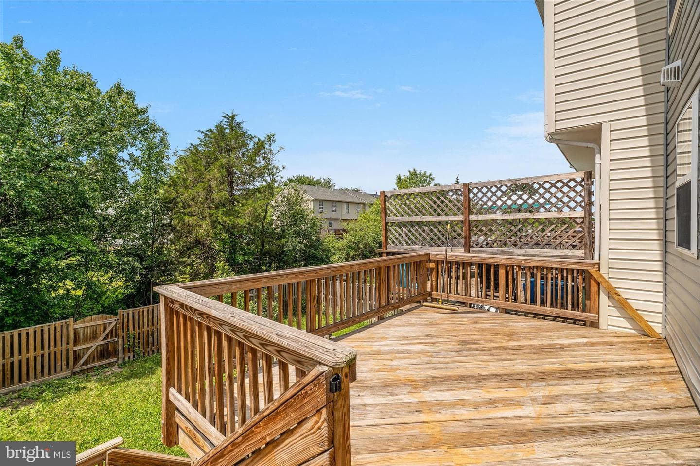 509 Hamilton Court photo 26