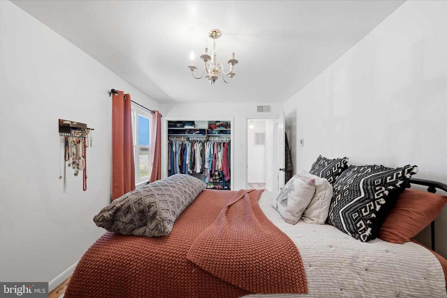 114 Harrison Lane photo 25