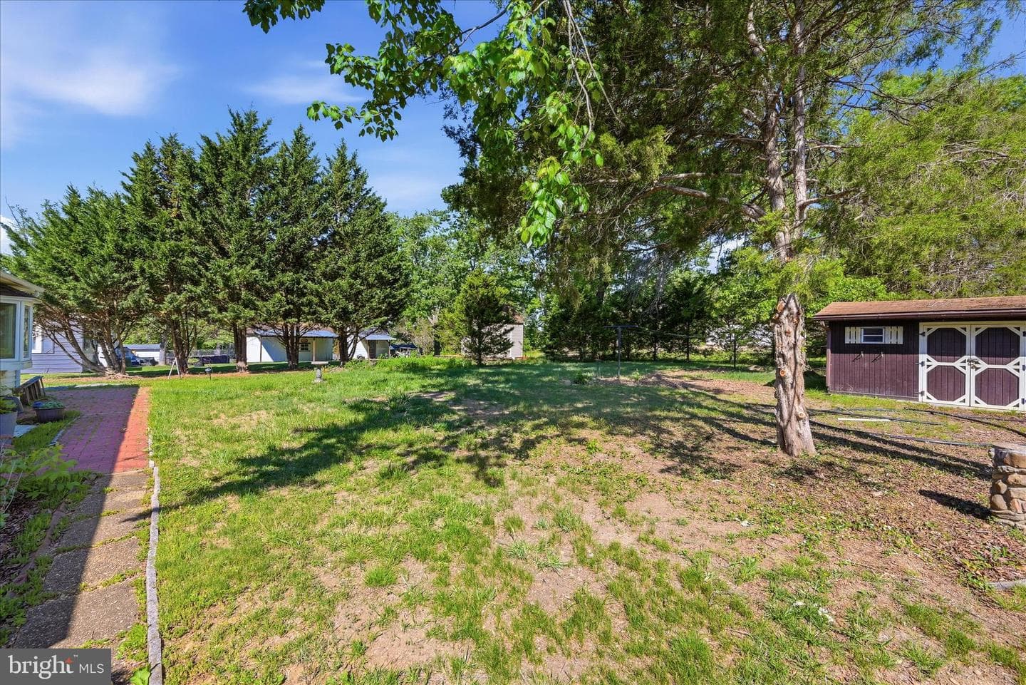 114 Harrison Lane photo 34