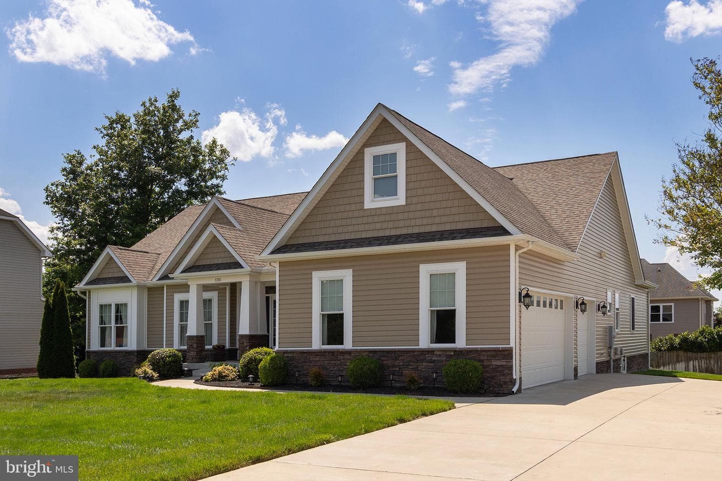 135 Kinross Drive, Winchester