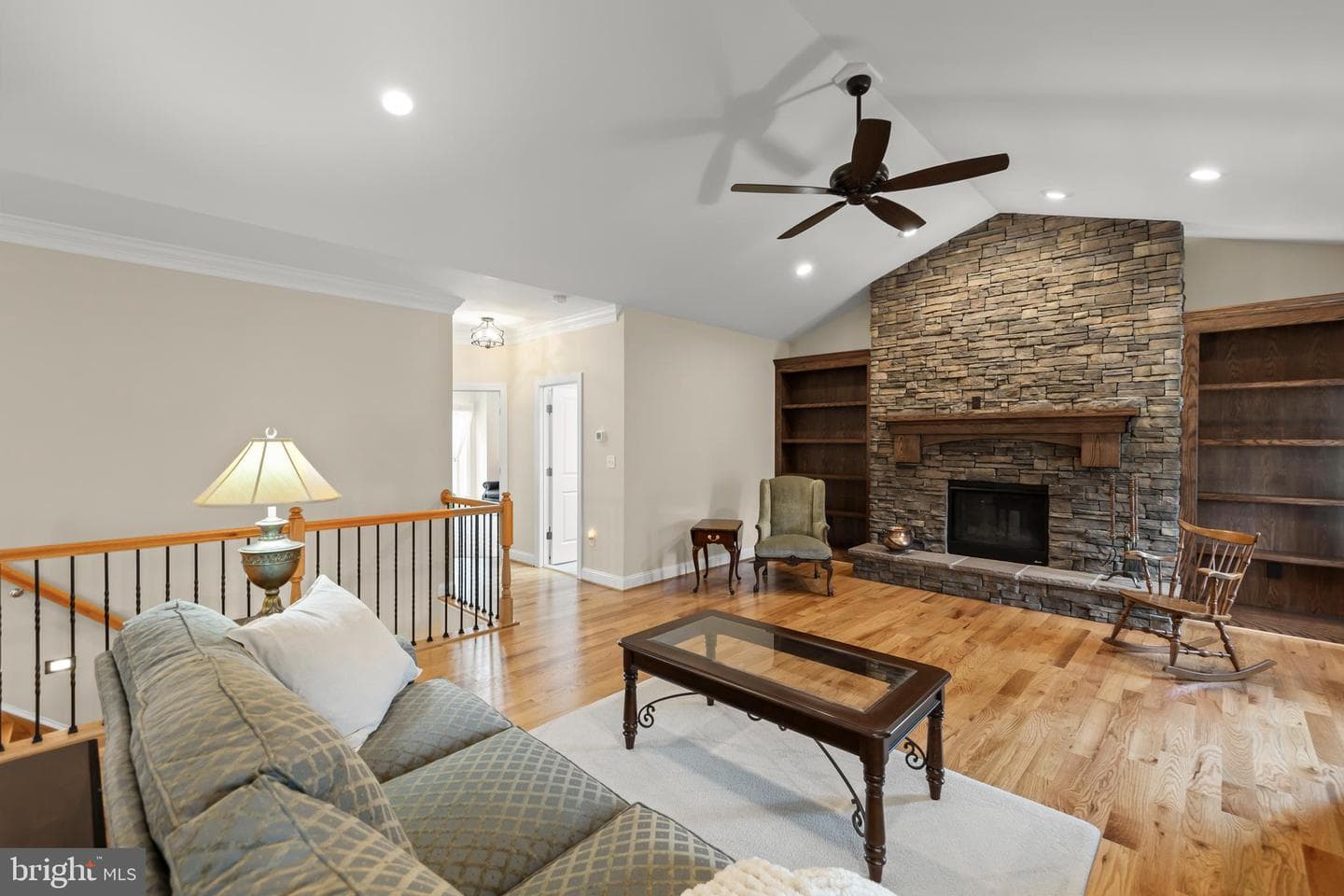 135 Kinross Drive photo 6