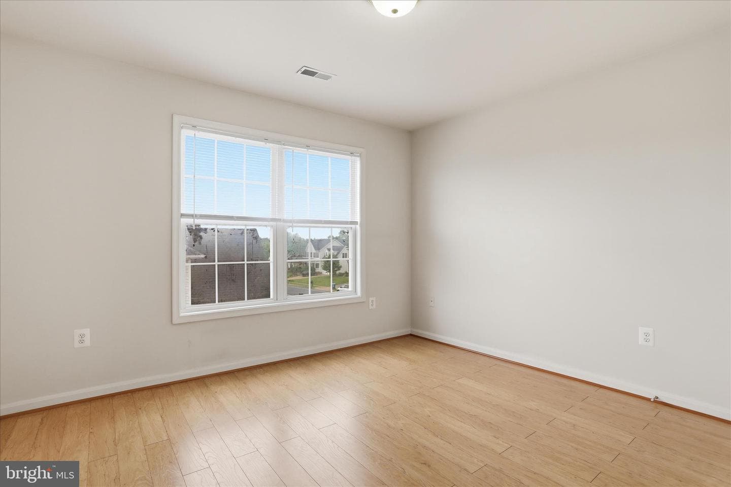 220 Flanagan Drive photo 11
