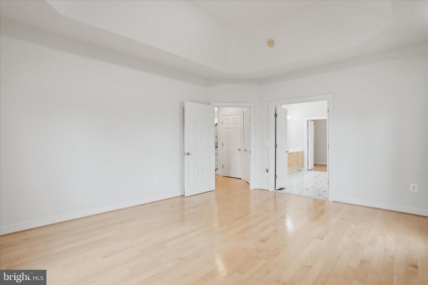 220 Flanagan Drive photo 35