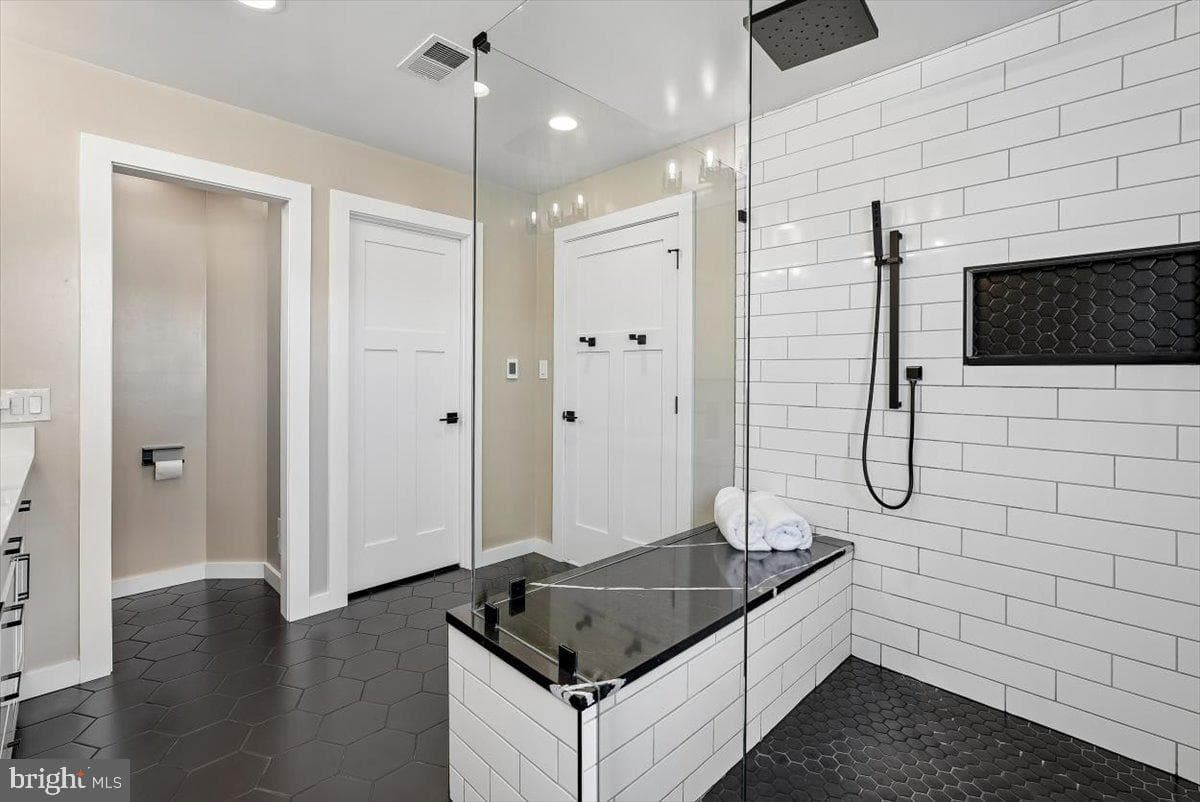 236 Rebecca Drive photo 15