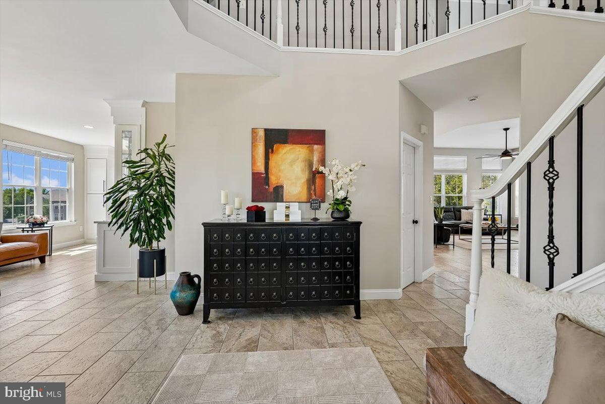 236 Rebecca Drive photo 3