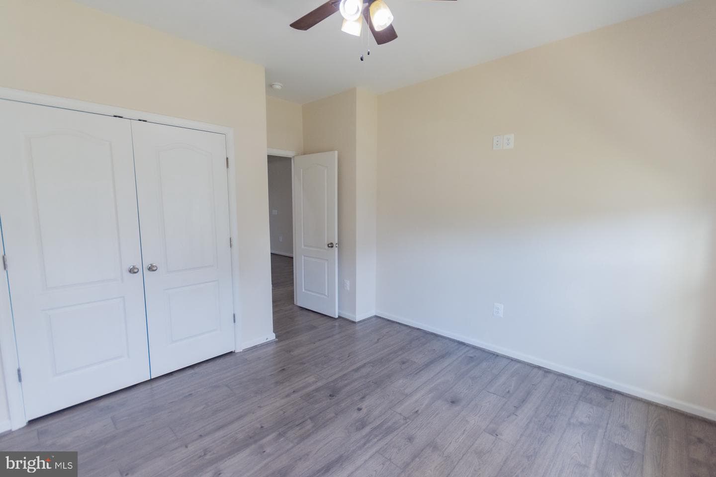 219 Patriot Street photo 9