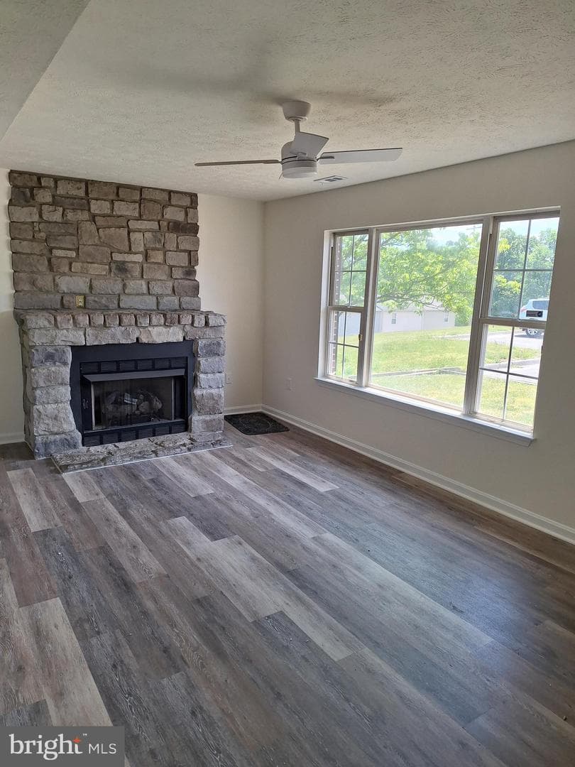 515 Emily Lane photo 3