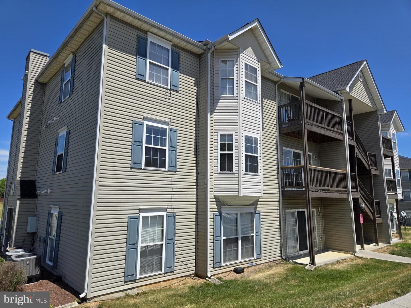 136 Brookland Court #8, Winchester