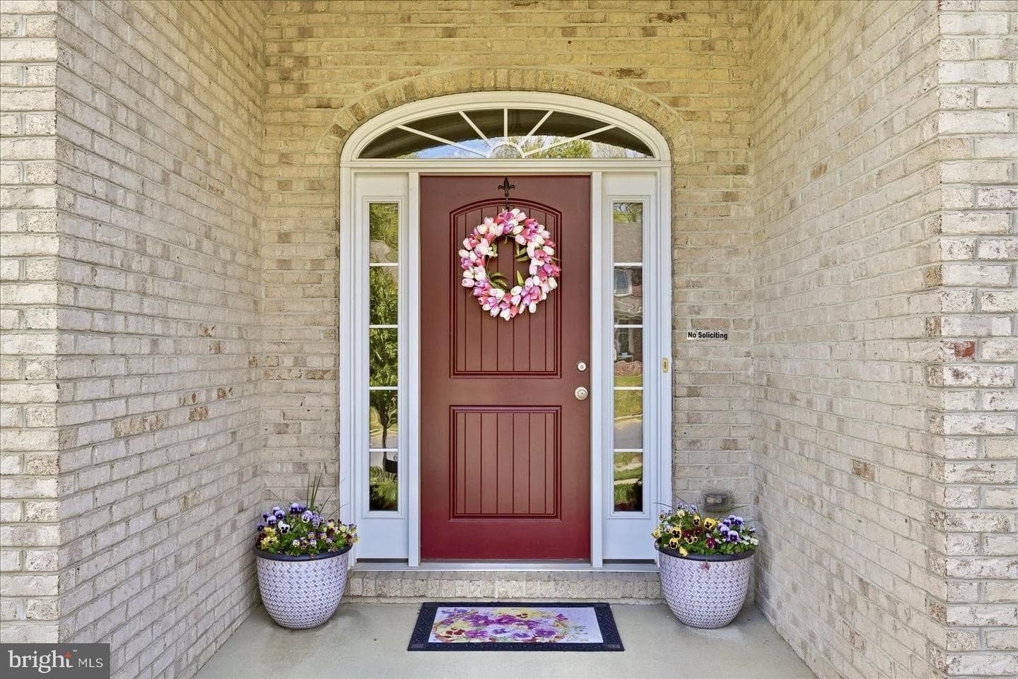 120 Wales Court photo 2