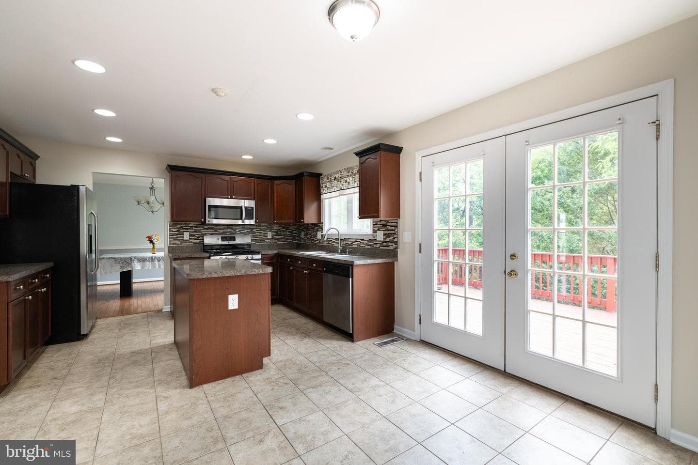 102 Blackpowder Court photo 16