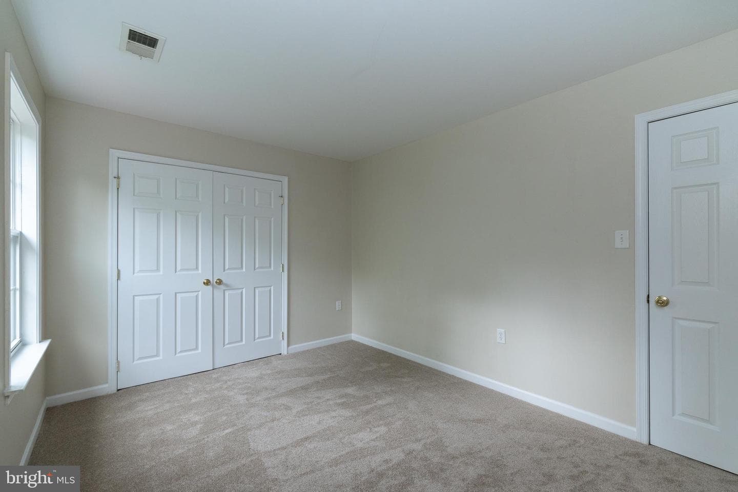 102 Blackpowder Court photo 34