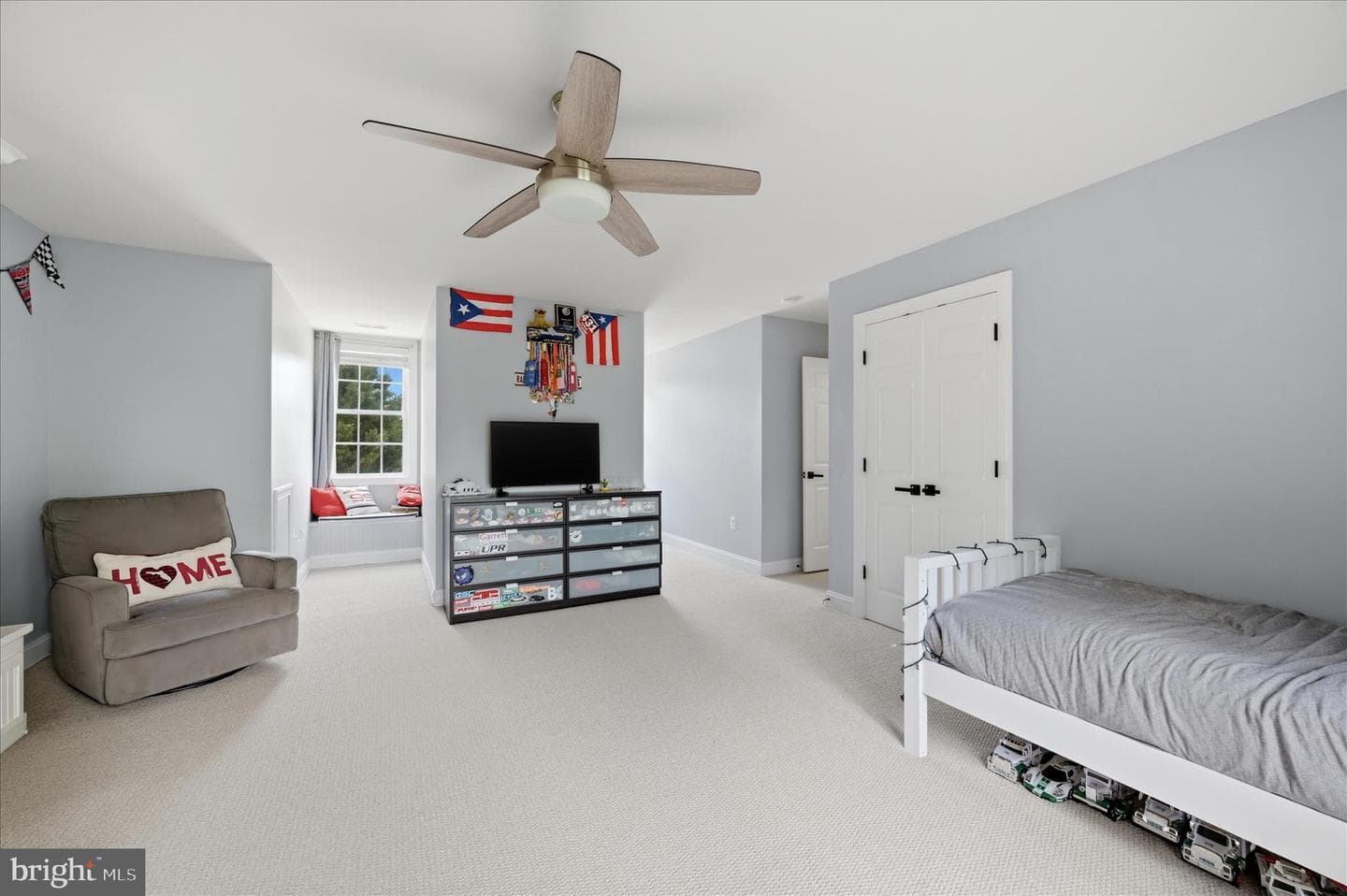 121 Van Gogh Terrace photo 22
