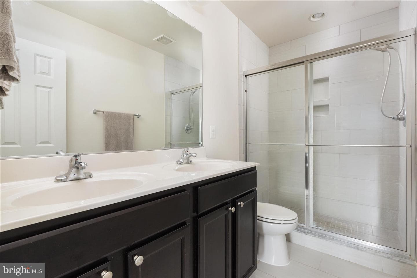 109 Halo Court photo 33