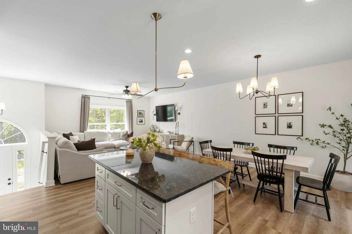 527 Grouse Drive, Winchester