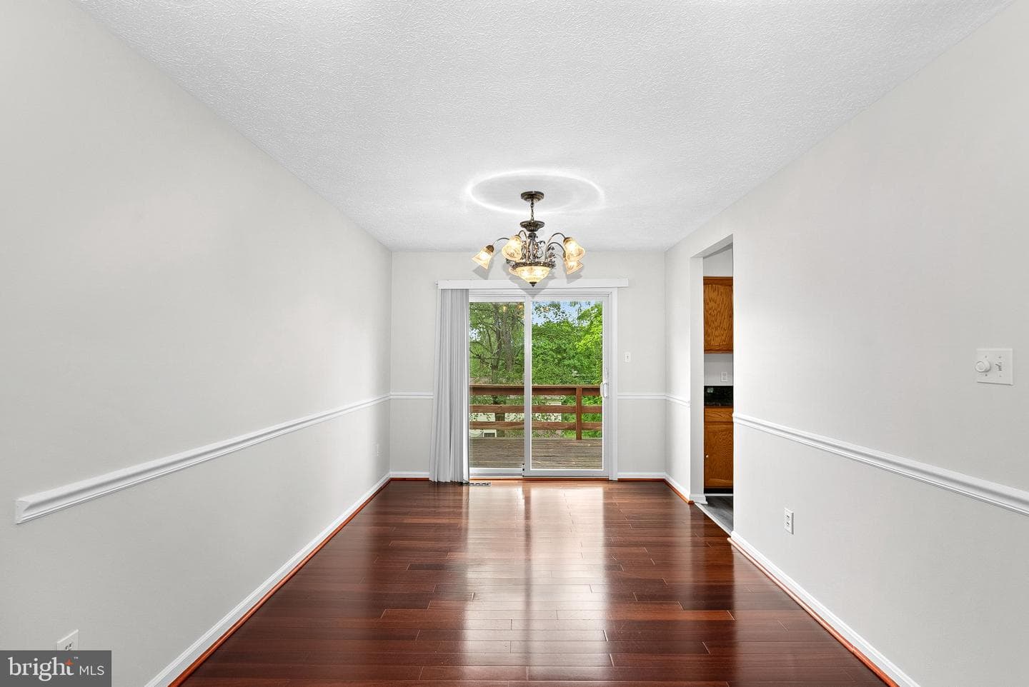 187 Village Court photo 10