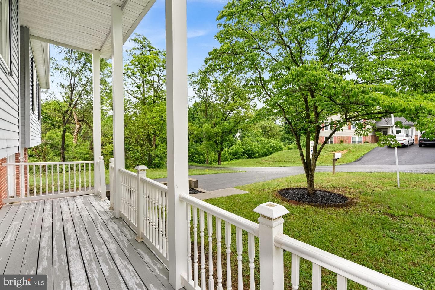 187 Village Court photo 3