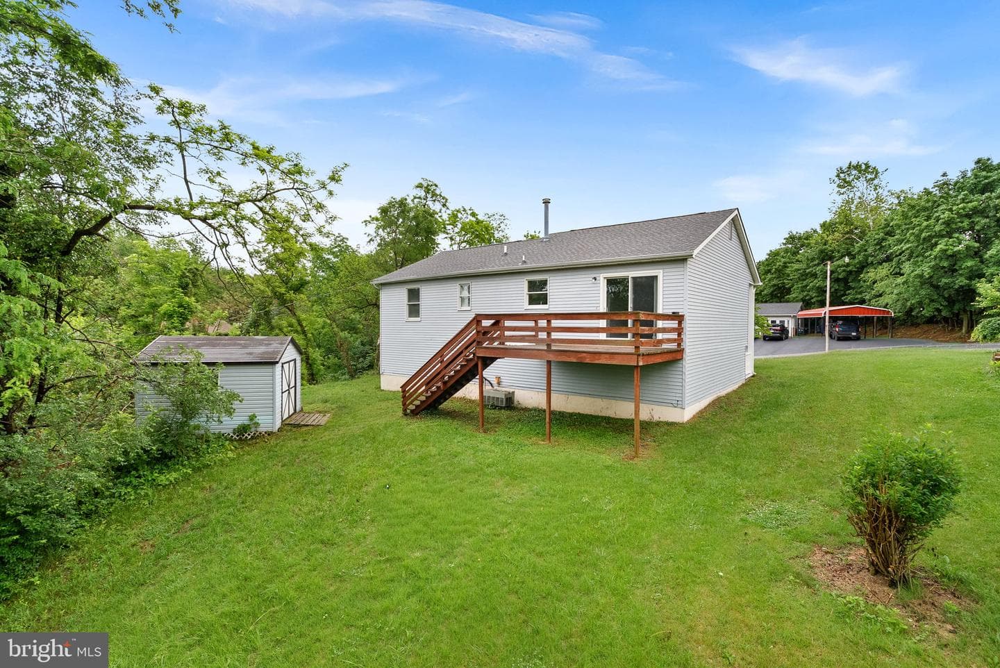 187 Village Court photo 42