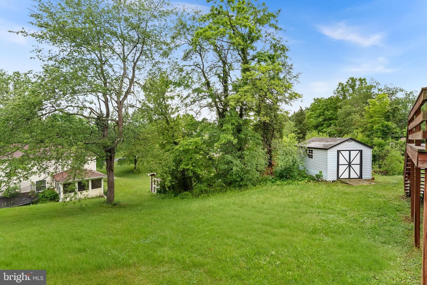 187 Village Court photo 44