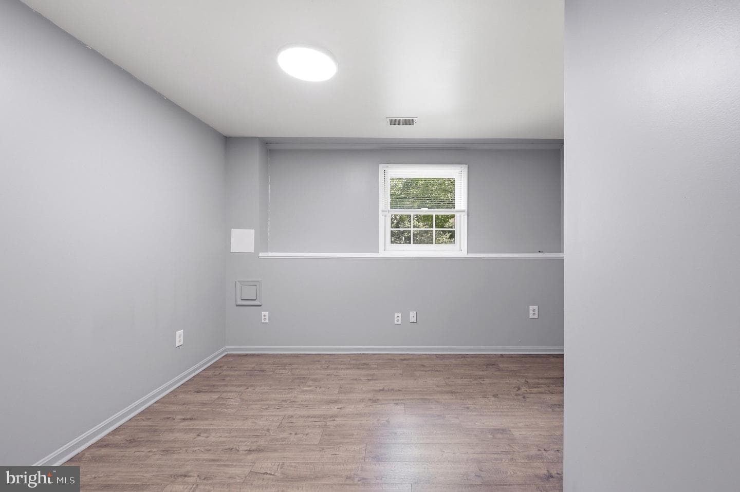 303 Pembridge Drive photo 33