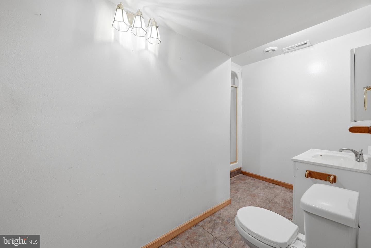 303 Pembridge Drive photo 34