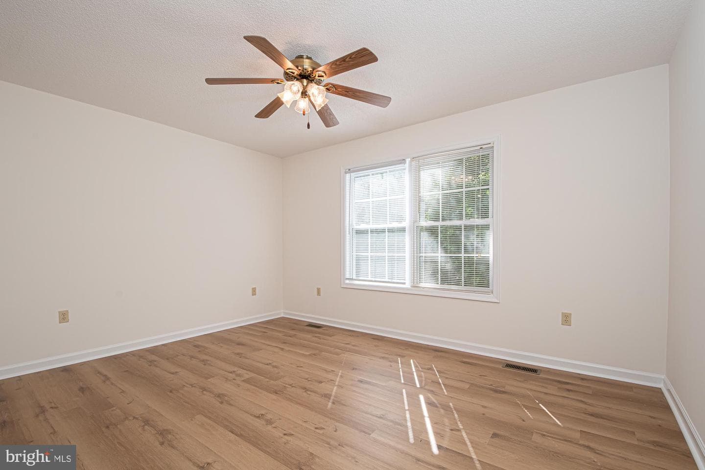 1001 N Timber Ridge Road photo 50