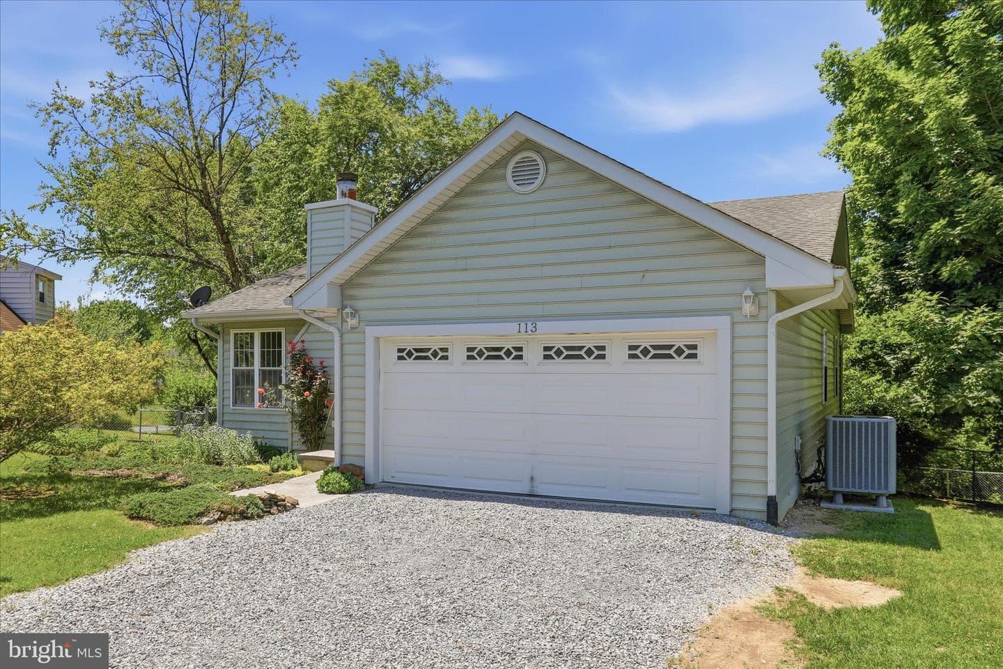 113 Bluebird Drive photo 33