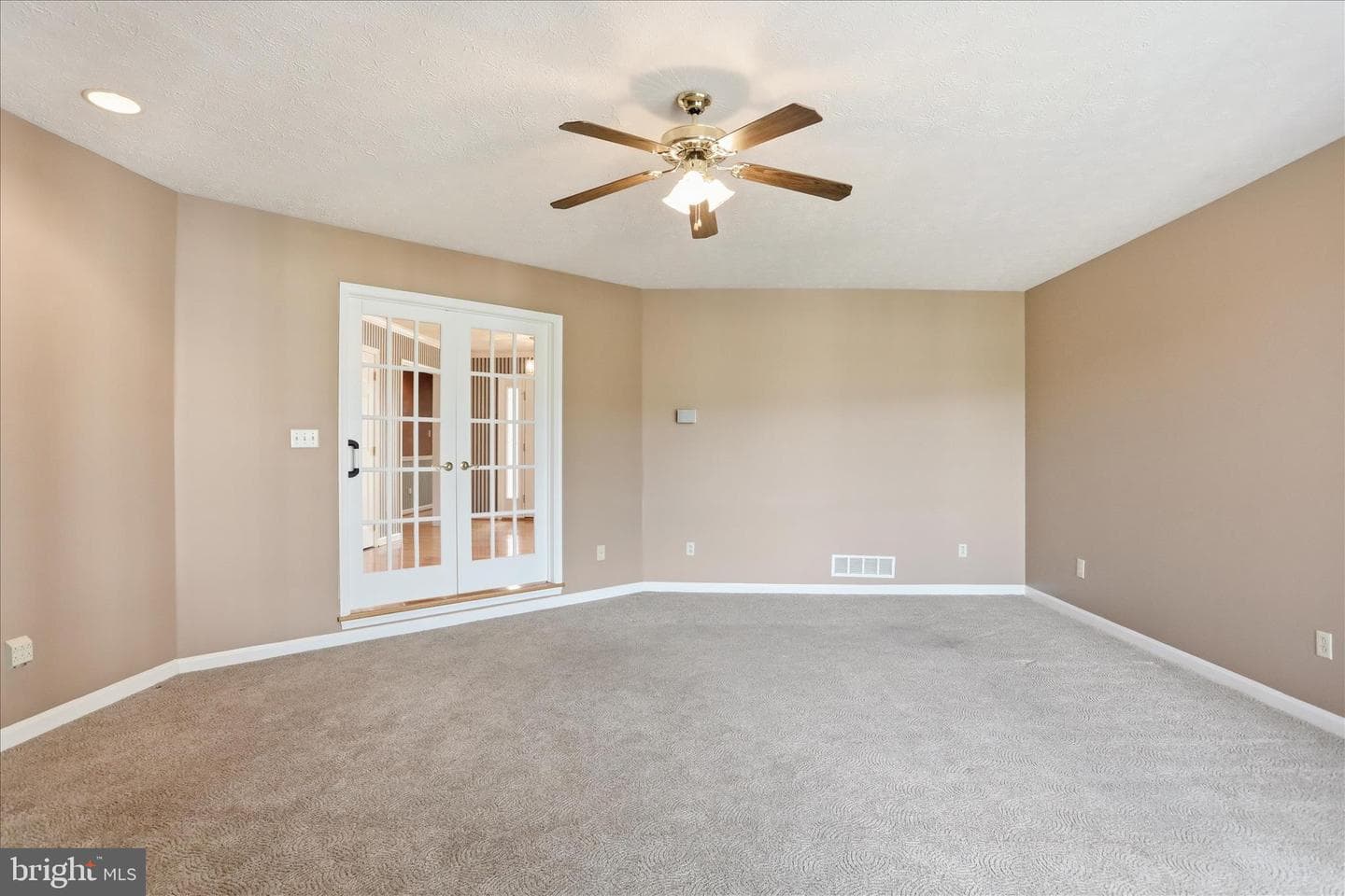 300 Tavistock Drive photo 9