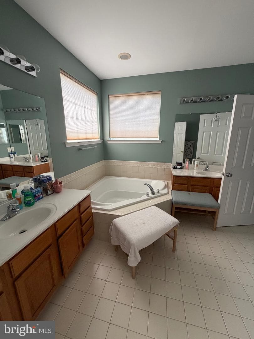104 Hayvenhurst Court photo 7