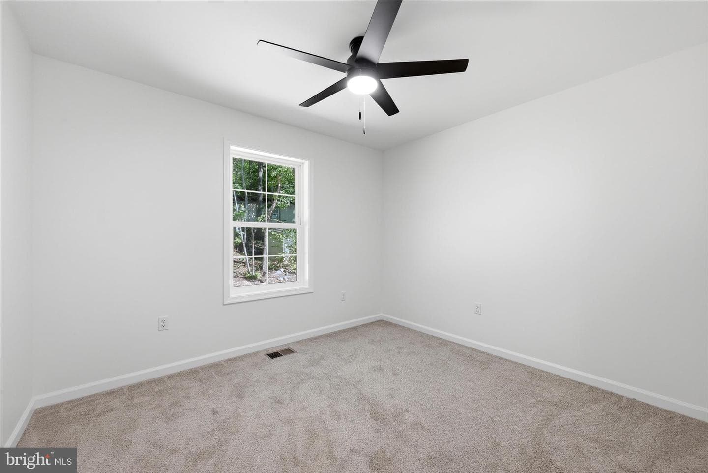 805 Pheasant Drive photo 28