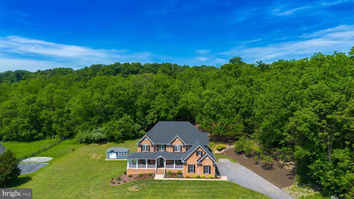 161 Skylar Lanes Way, Winchester
