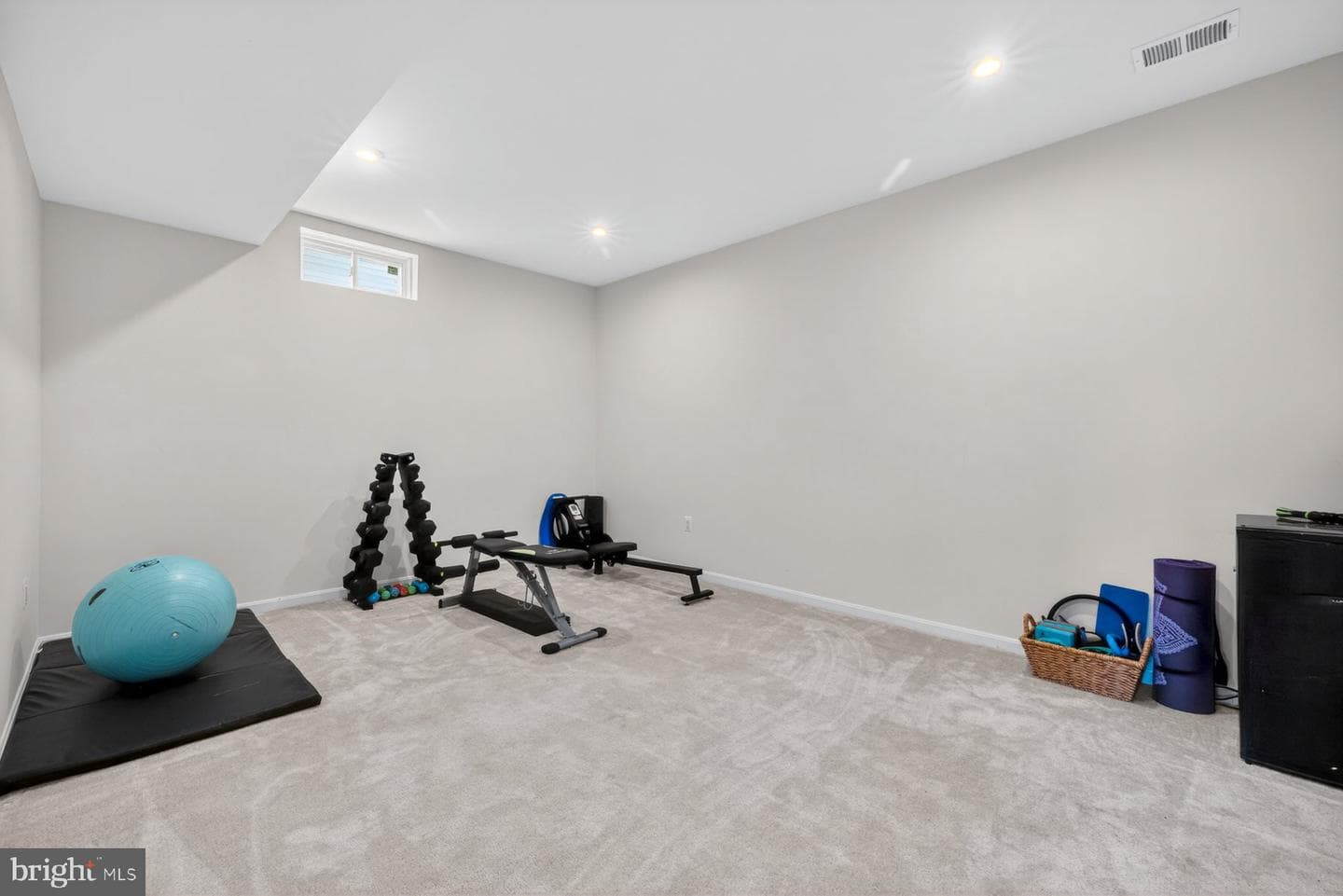 115 Brandenbury Ct photo 32