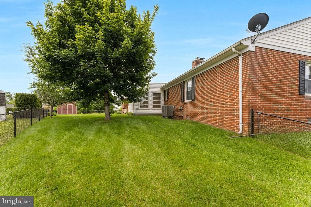 114 Williamson Rd photo 29