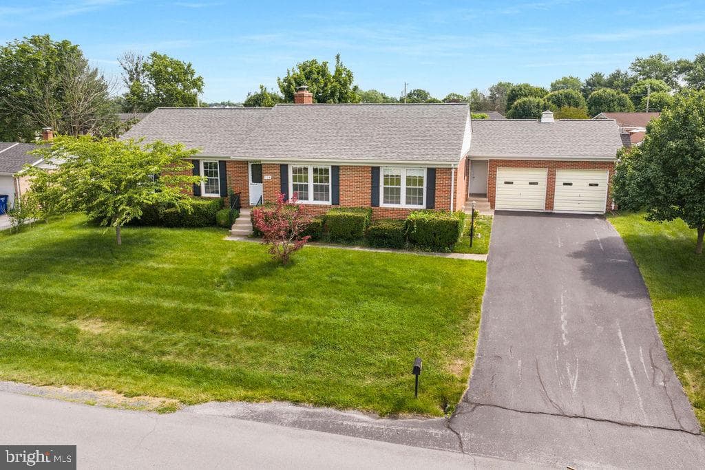 114 Williamson Rd photo 3