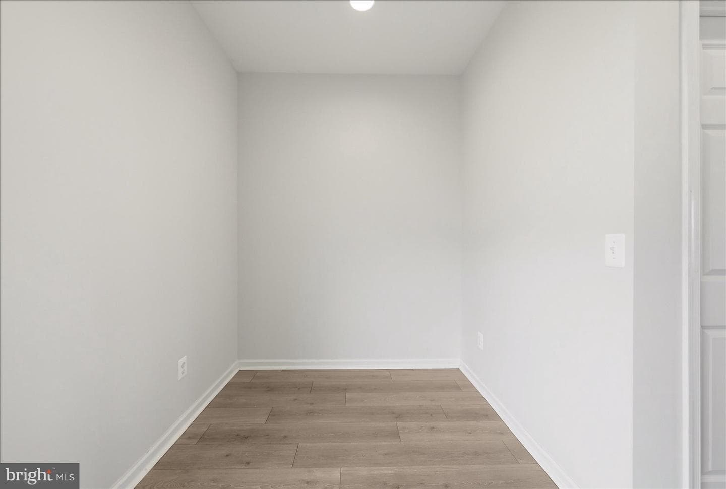 246 Norland Knoll photo 17
