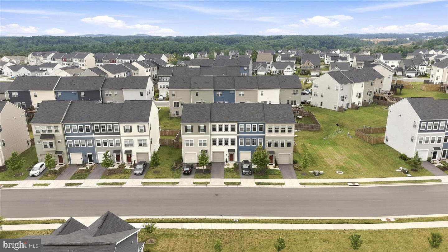 246 Norland Knoll photo 37