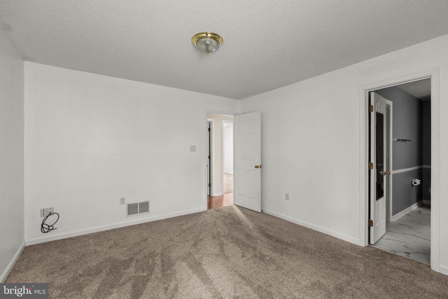 103 Elaine Drive photo 11