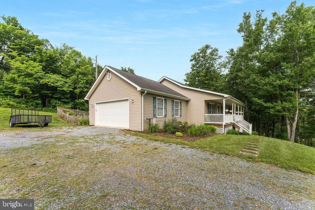 8160 Northwestern Pike photo 23