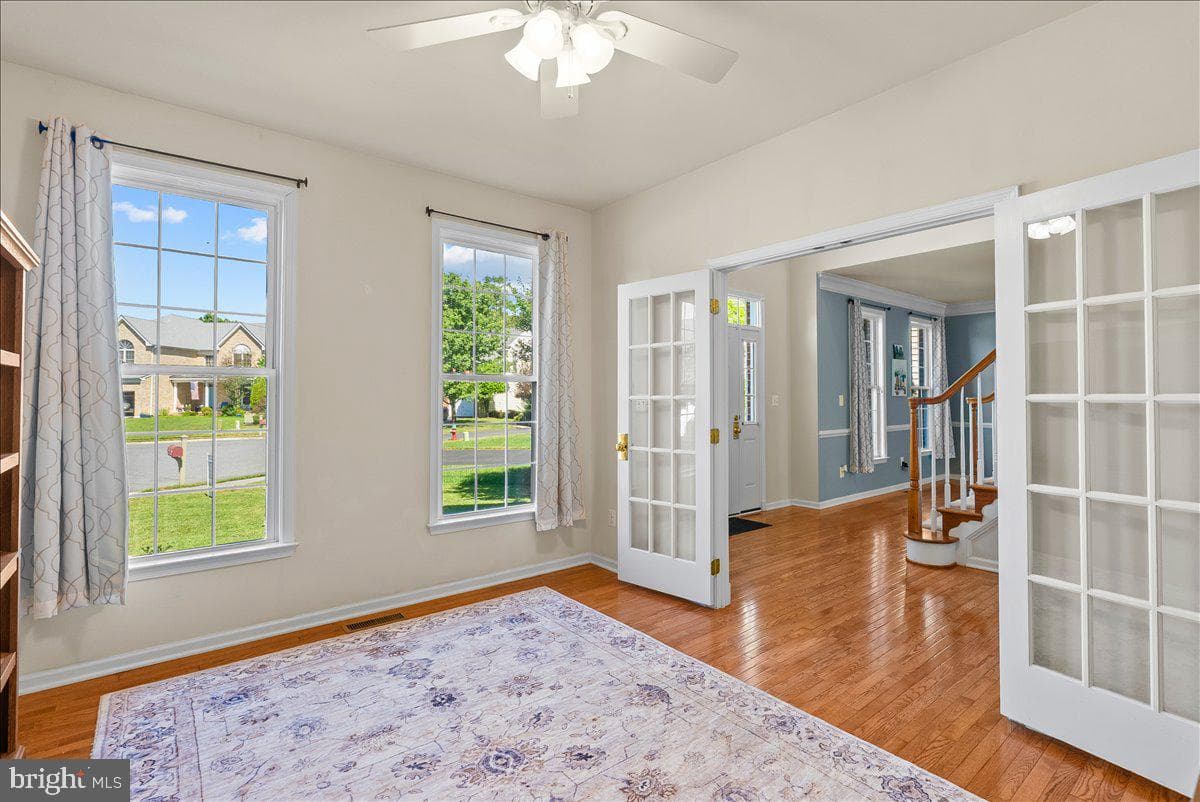 108 Norfolk Court photo 20