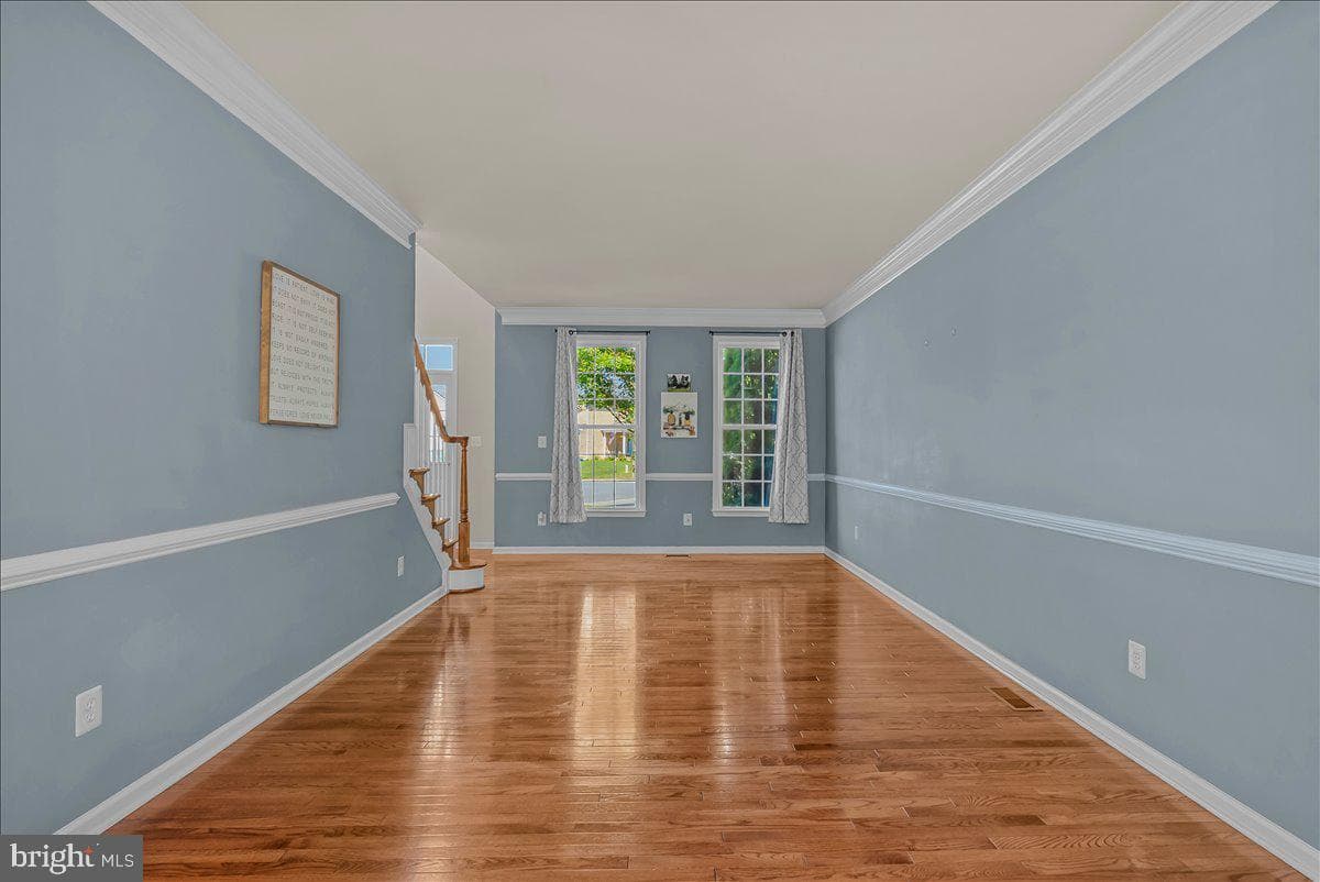 108 Norfolk Court photo 25
