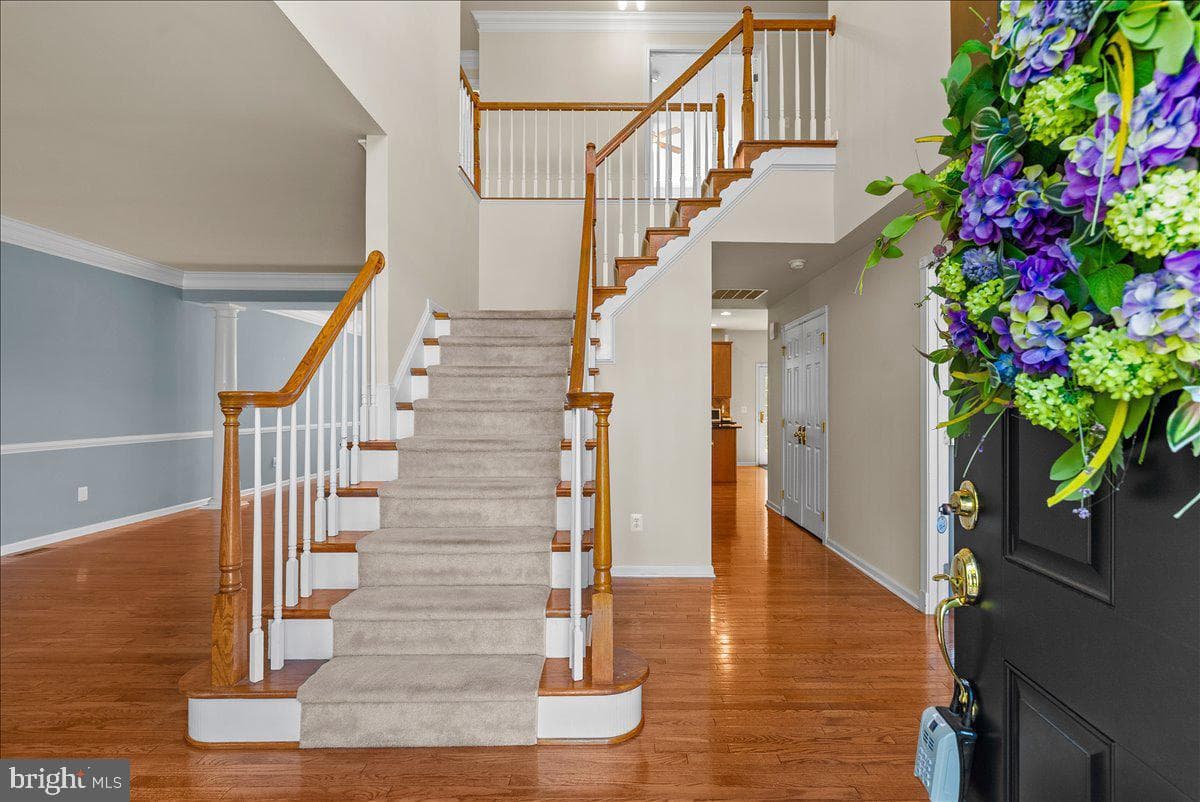 108 Norfolk Court photo 3