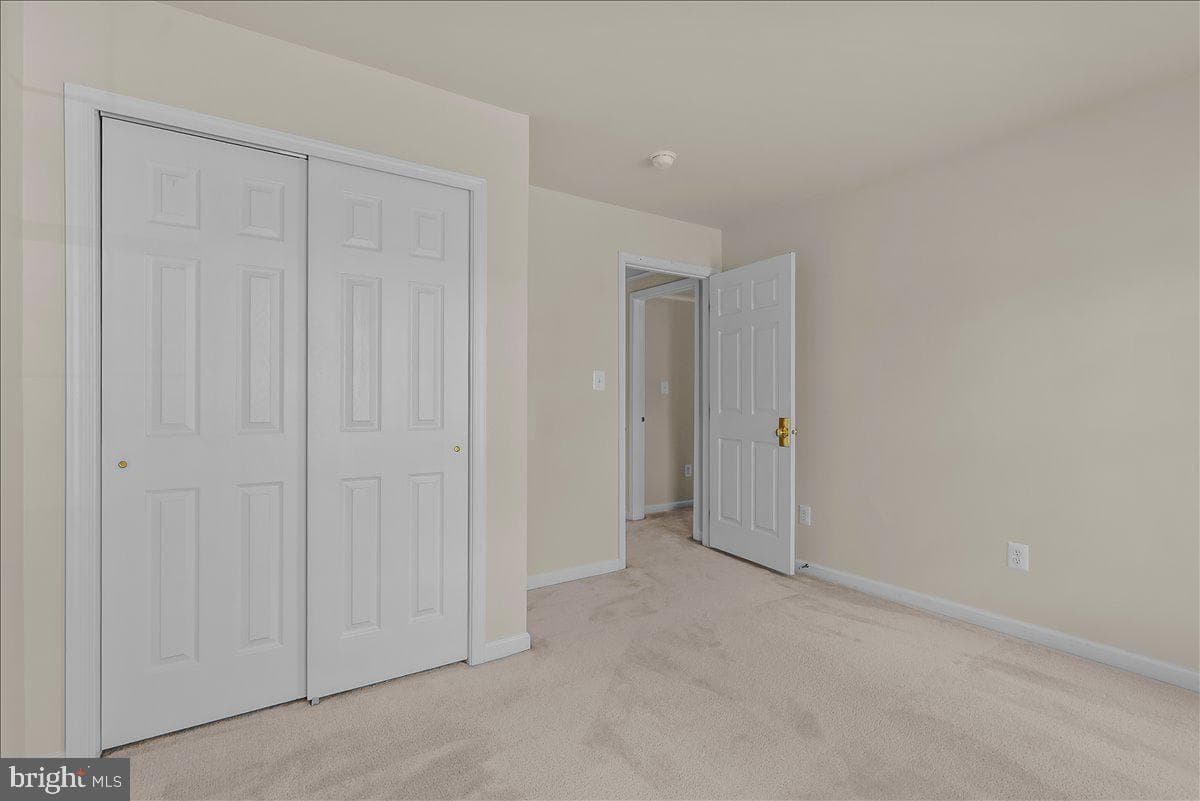 108 Norfolk Court photo 49