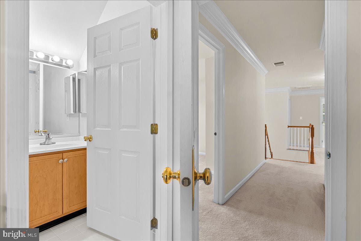 108 Norfolk Court photo 52