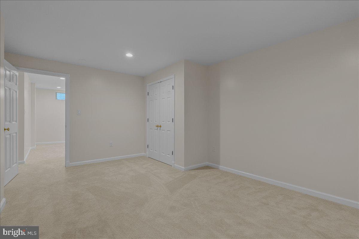 108 Norfolk Court photo 56
