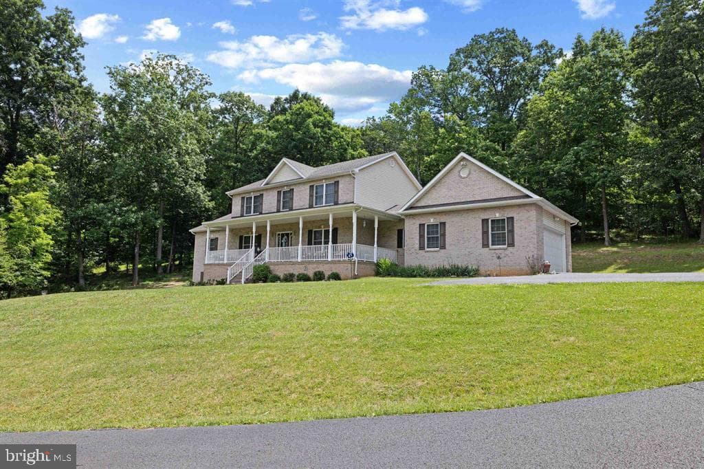 256 Skylar Lanes Way photo 3