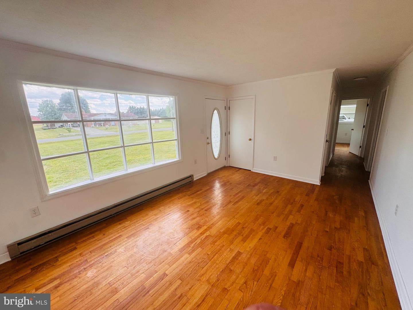 211 Fair Ln photo 10