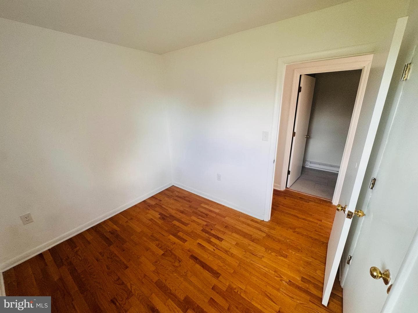 211 Fair Ln photo 11