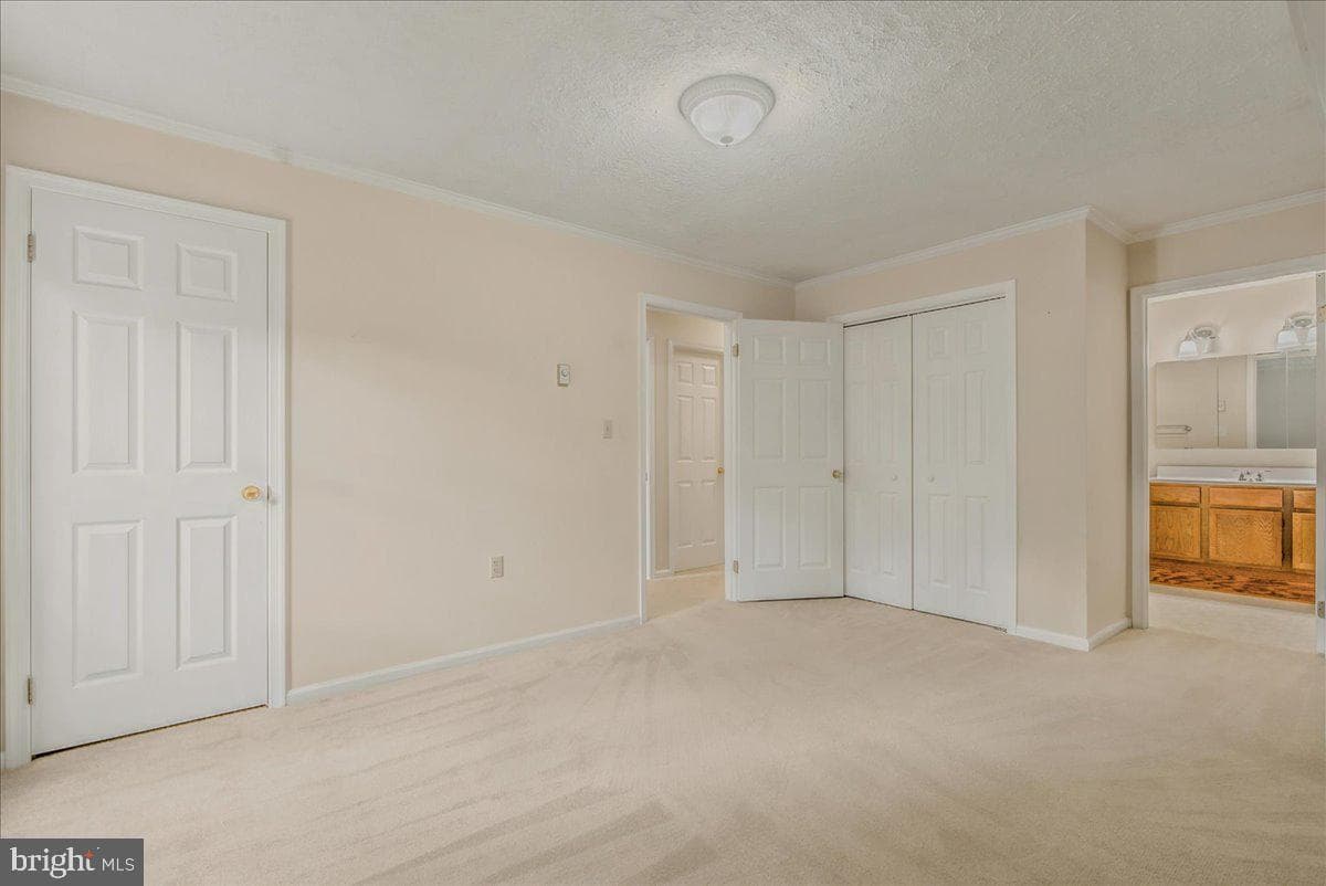 303 Yale Drive photo 44