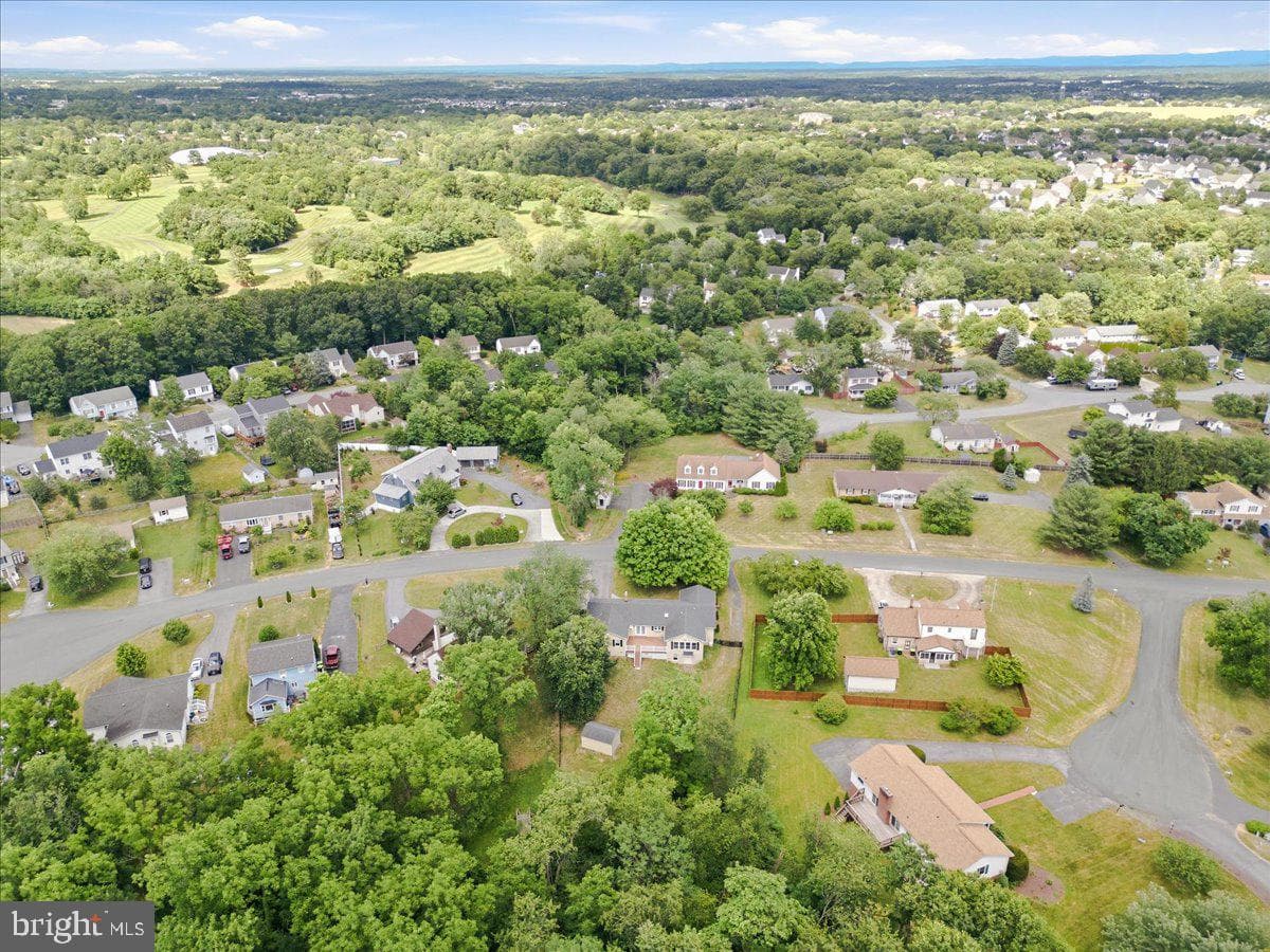 303 Yale Drive photo 60